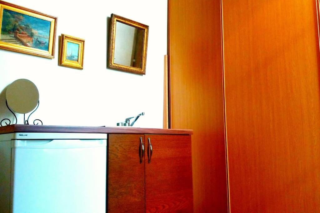 Small Luxurious Room In The Heart Of Saint Germain Paris Bagian luar foto