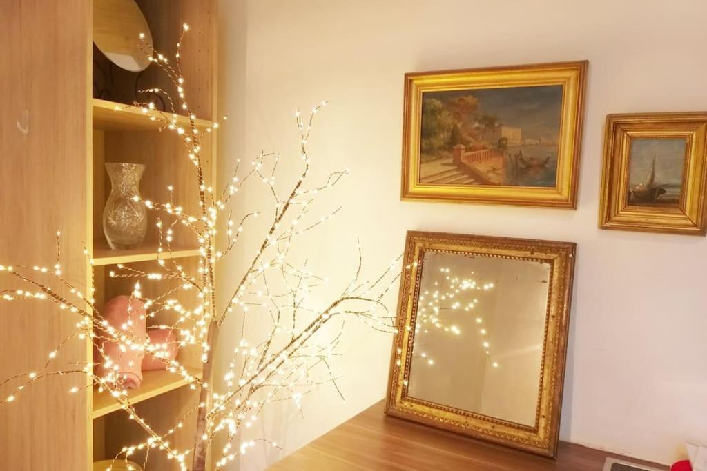 Small Luxurious Room In The Heart Of Saint Germain Paris Bagian luar foto