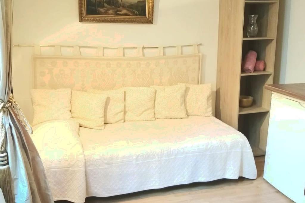 Small Luxurious Room In The Heart Of Saint Germain Paris Bagian luar foto